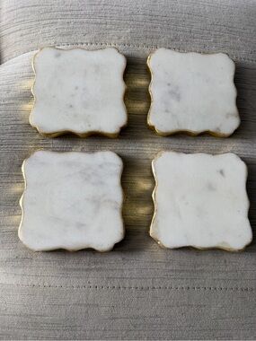 Marble and Gold Coasters- Set of 4